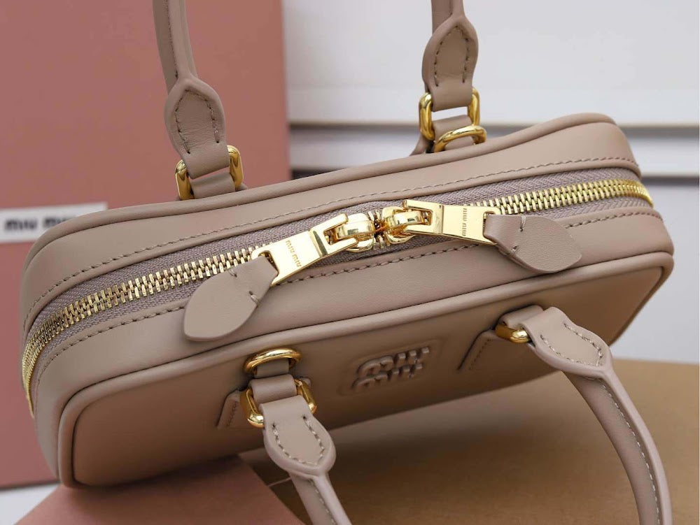Dragons Bags Miun Miun Luxury Bag --122758
