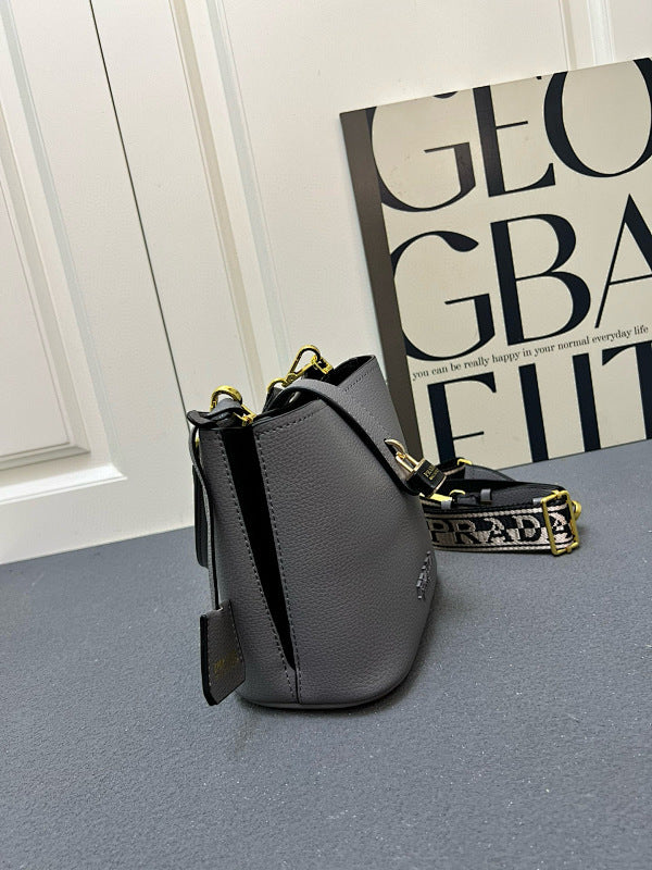 Dragons Bags pradn Luxury Bag --74159