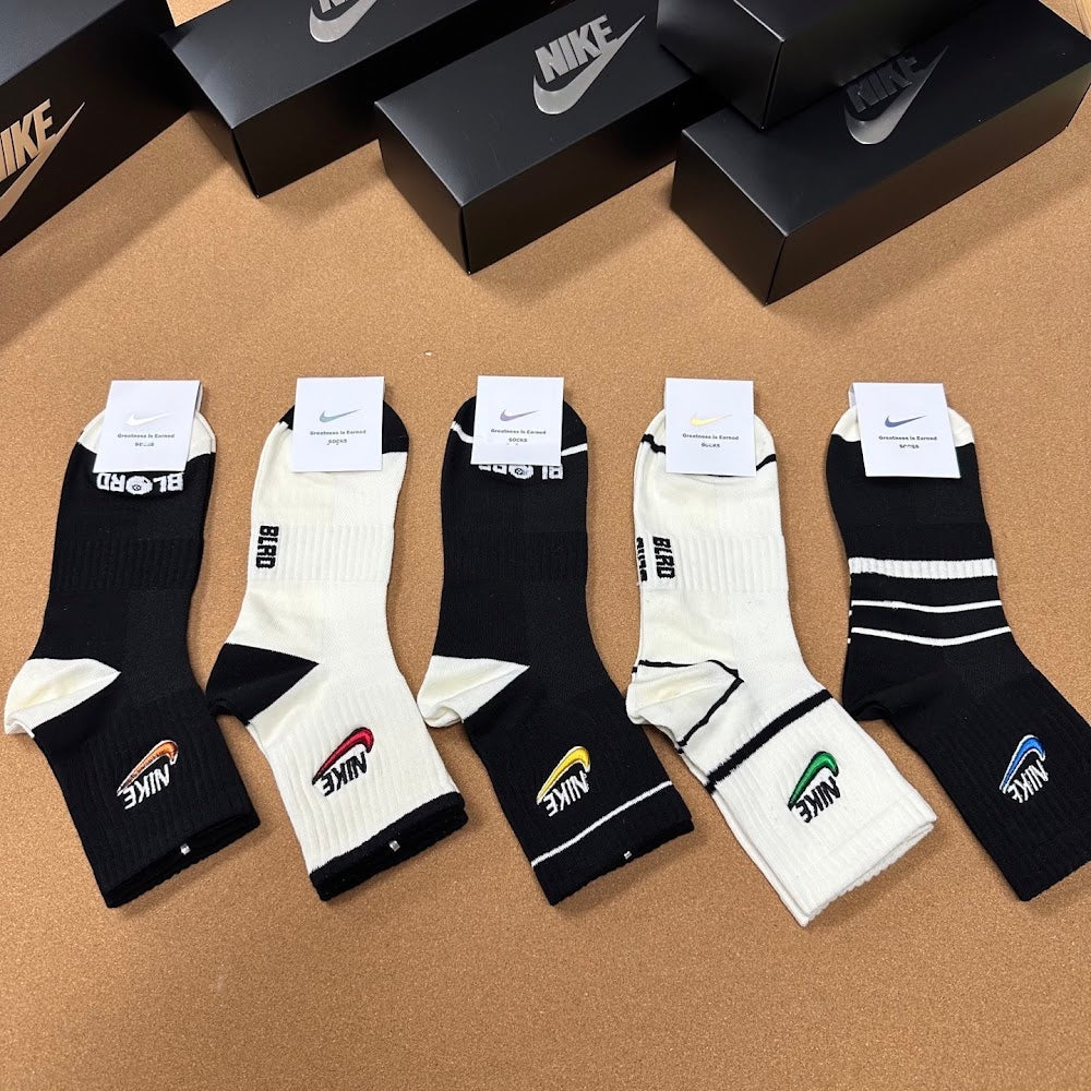 Dragons Bags Premium Luxury Socks --98269