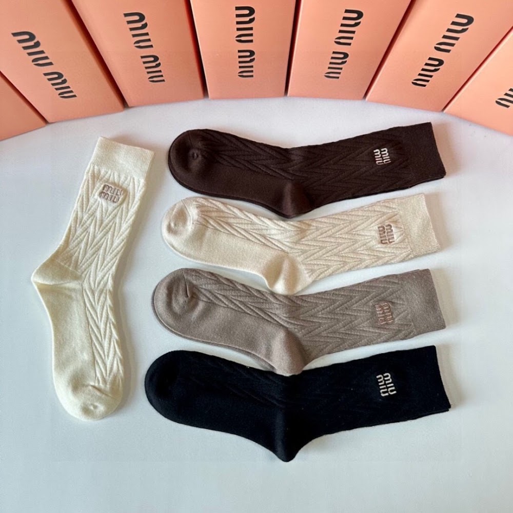 Dragons Bags Premium Luxury Socks --98016
