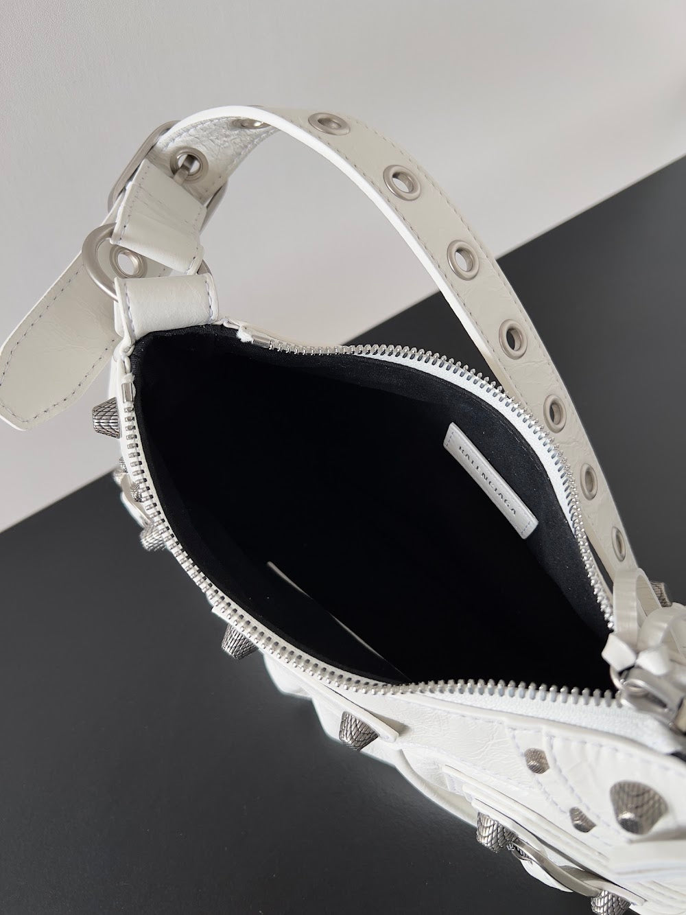 Dragons Bags Balenciaga Luxury Bag --111150