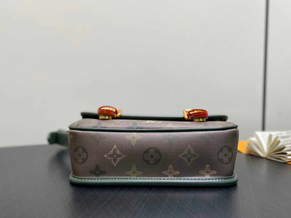 Dragons Bags ln Luxury Bag --95830