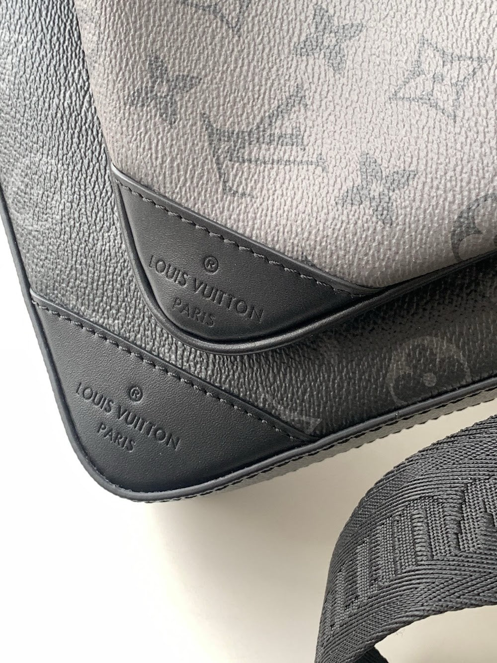 Dragons Bags ln Luxury Bag --71494