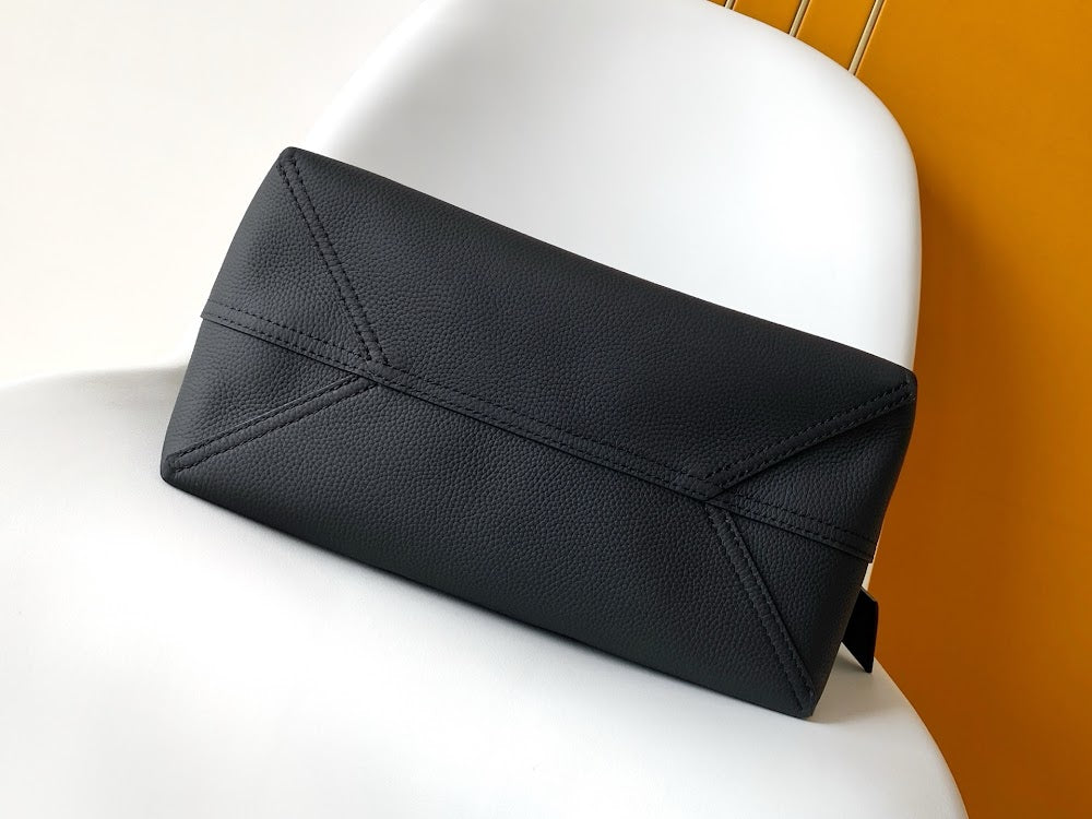 Dragons Bags ln Luxury Bag --81857