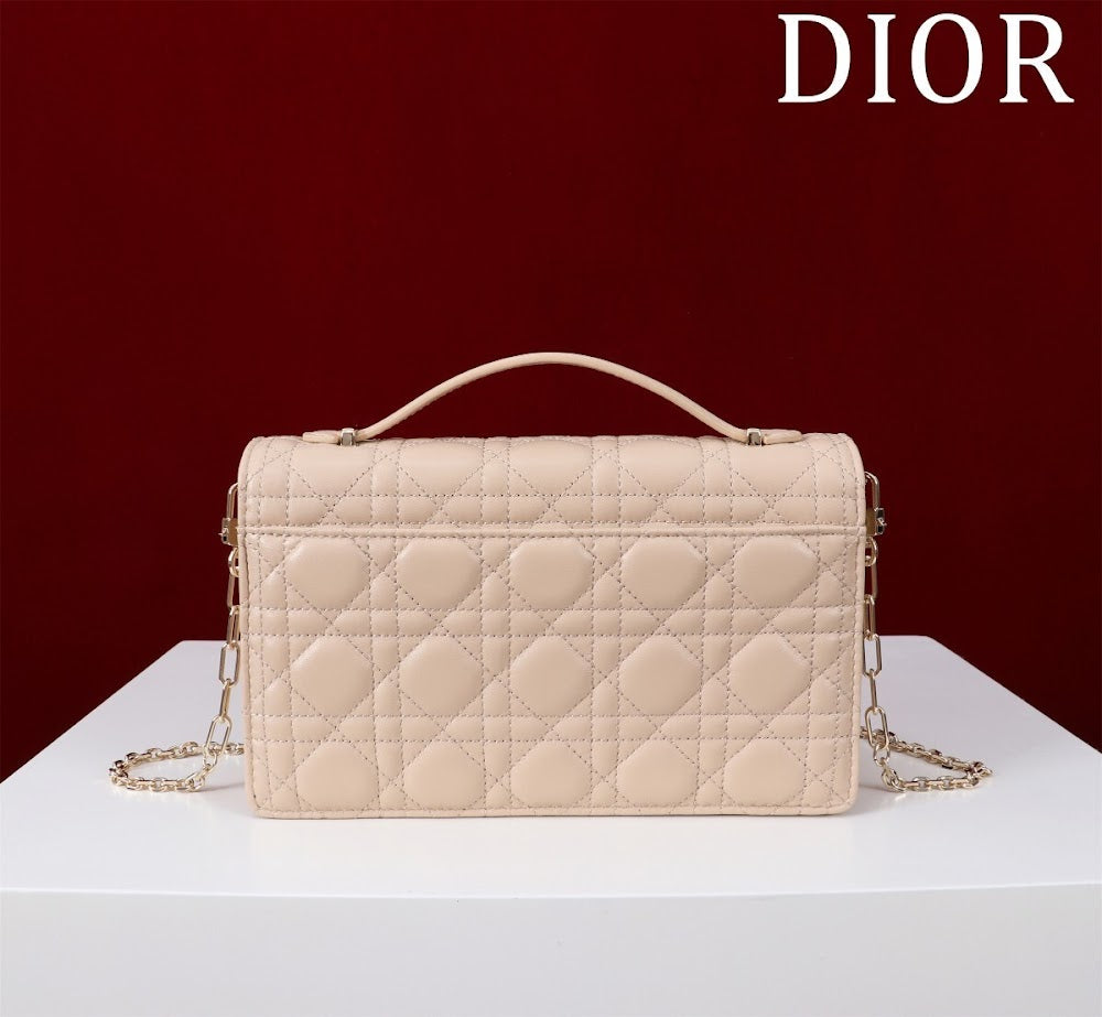 Dragons BagsDiorn Luxury Bag --116291