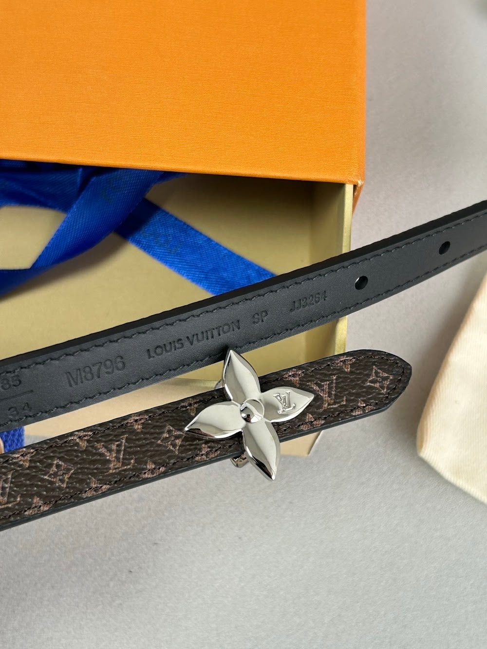 Dragons Bags ln Luxury Belt --107180