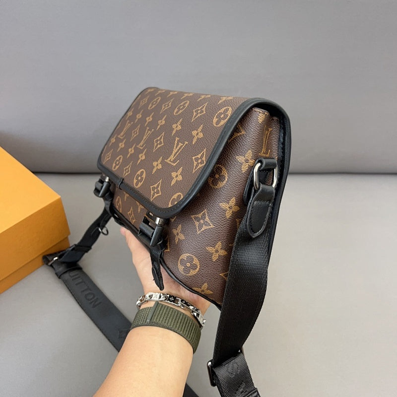 Dragons Bags ln Luxury Bag --70082