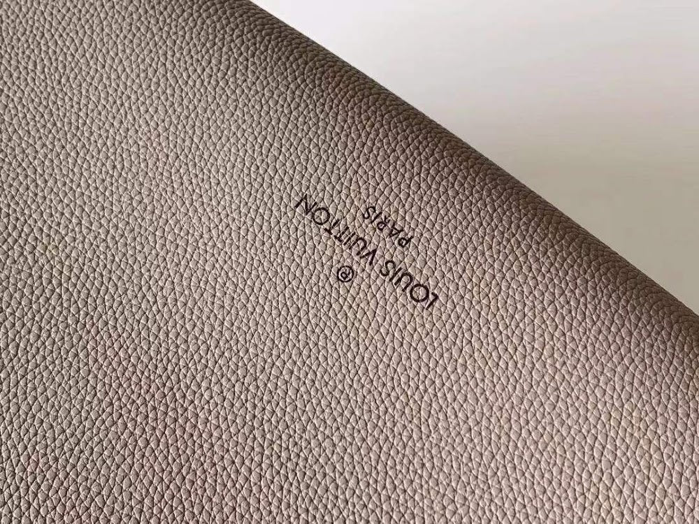 Dragons Bags ln Luxury Bag --60469