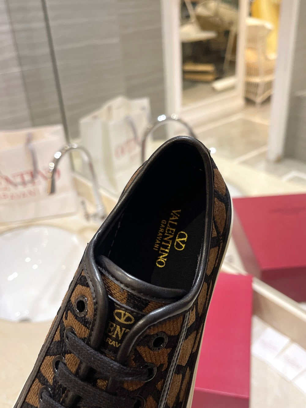 Dragons Bags Valentino Luxury Shoes --52651