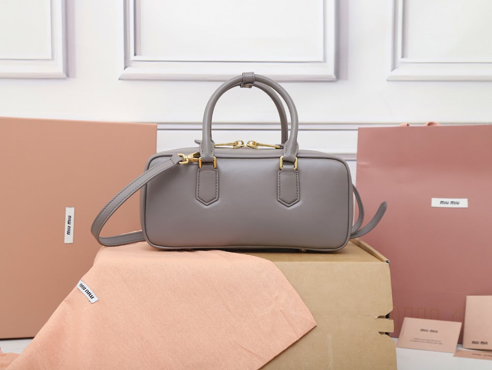Dragons Bags Miun Miun Luxury Bag --123036