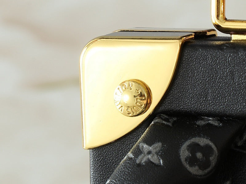 Dragons Bags ln Luxury Bag --78650