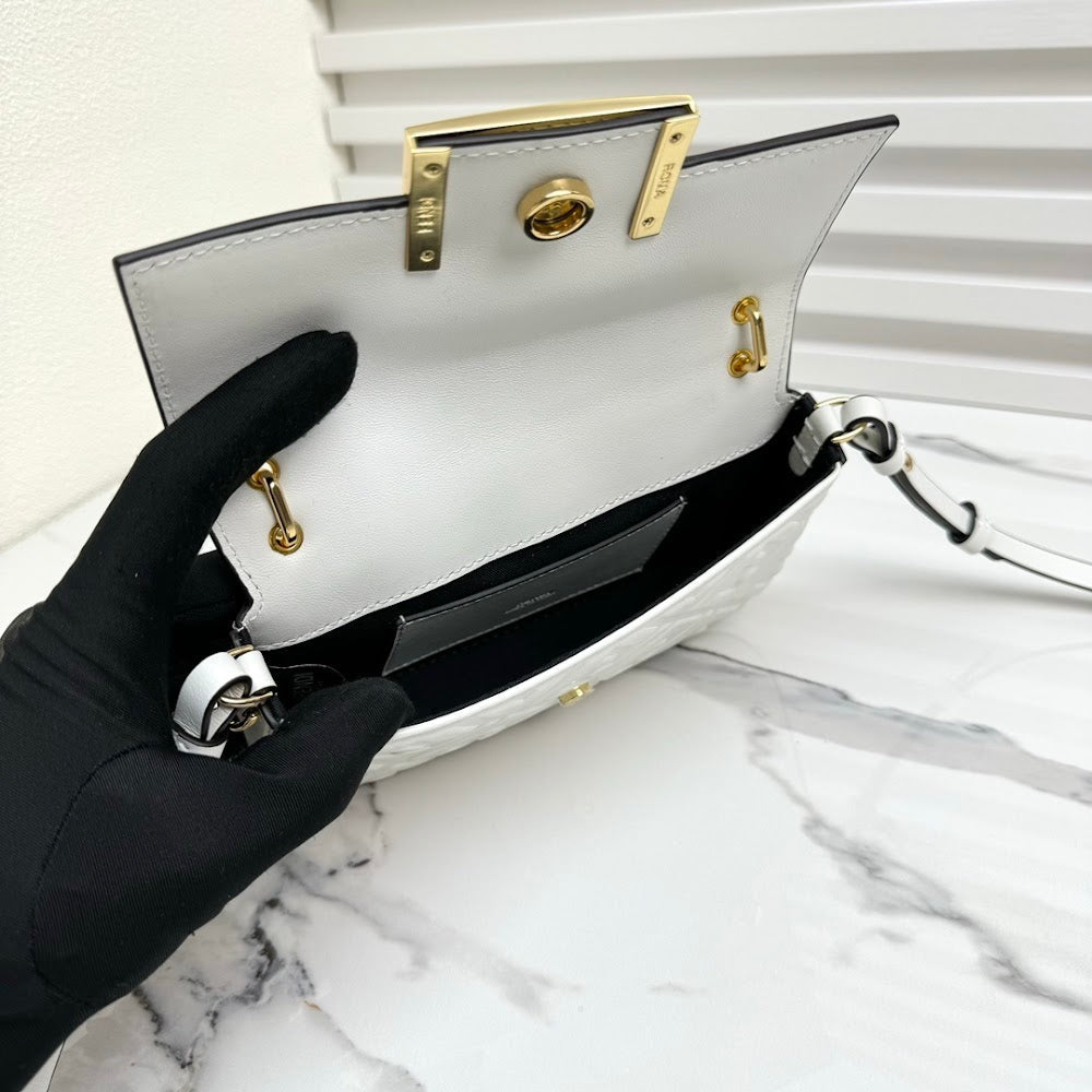 new-luxury-designer-bags-nm15784
