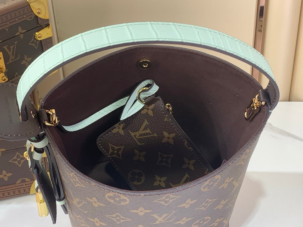 Dragons Bags ln Luxury Bag --96405