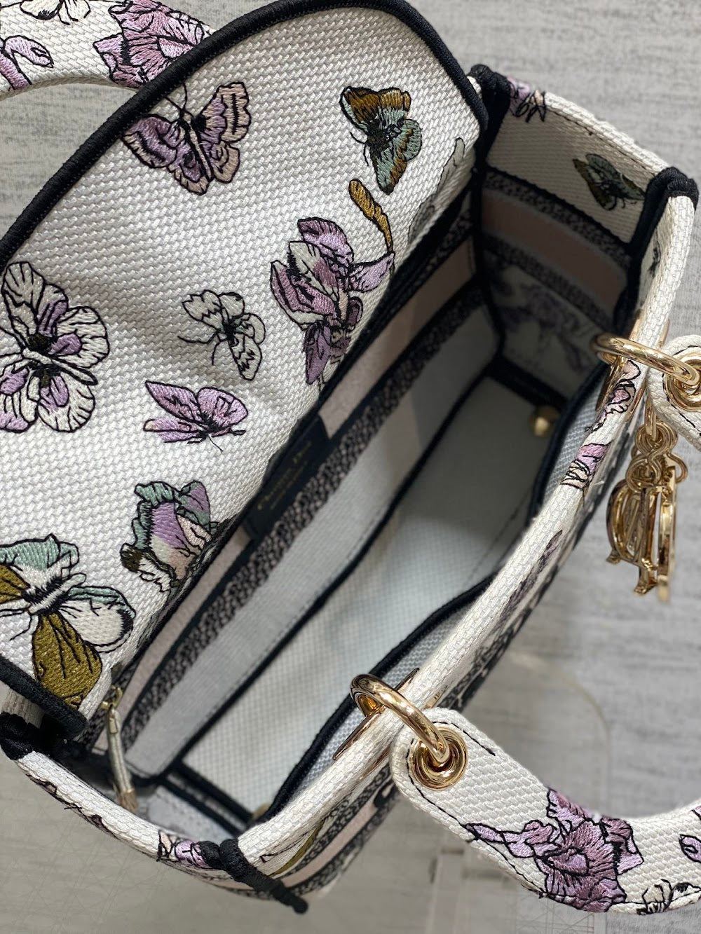 Dragons BagsDiorn Luxury Bag --115351