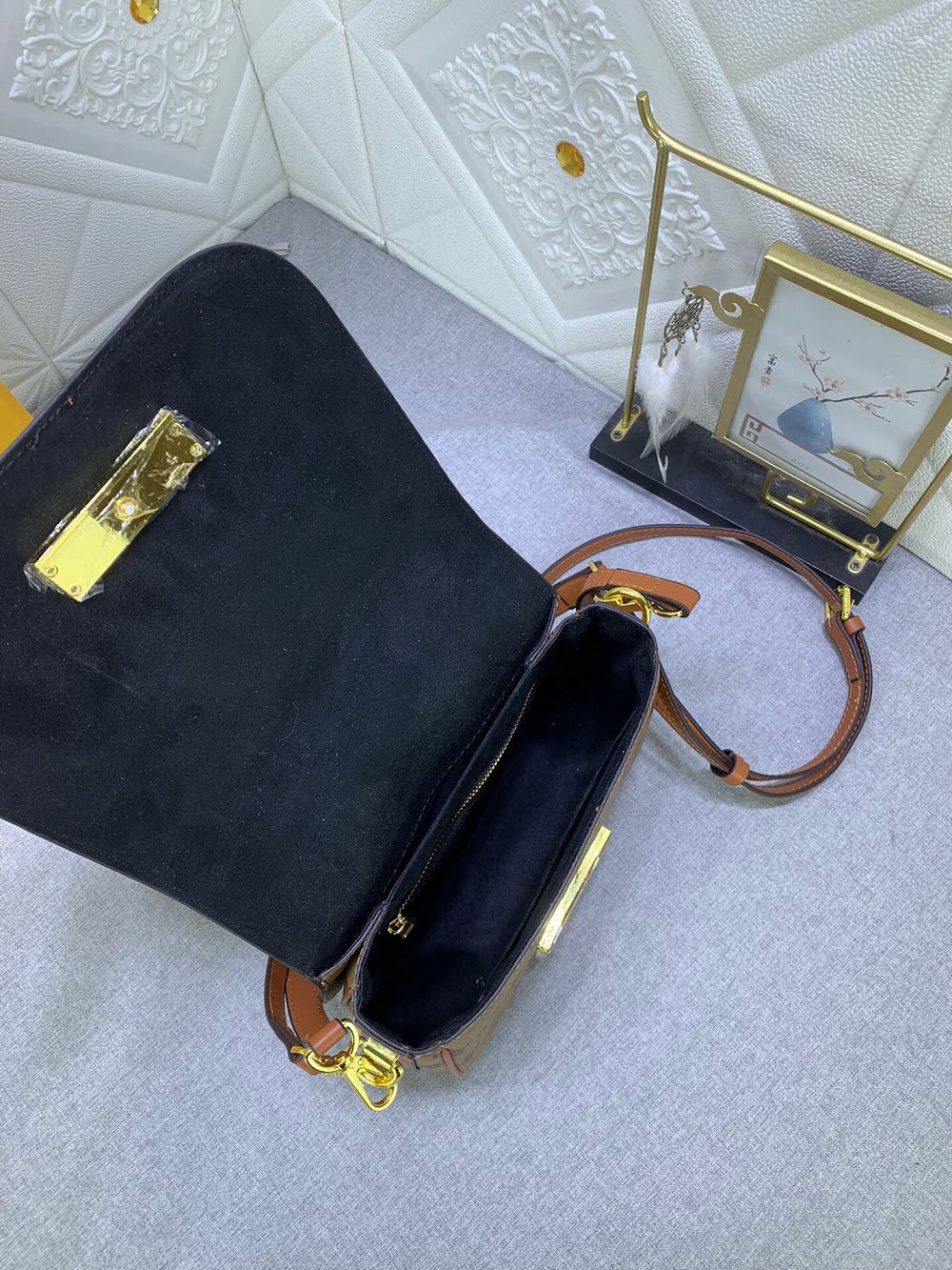 Dragons Bags ln Luxury Bag --81401