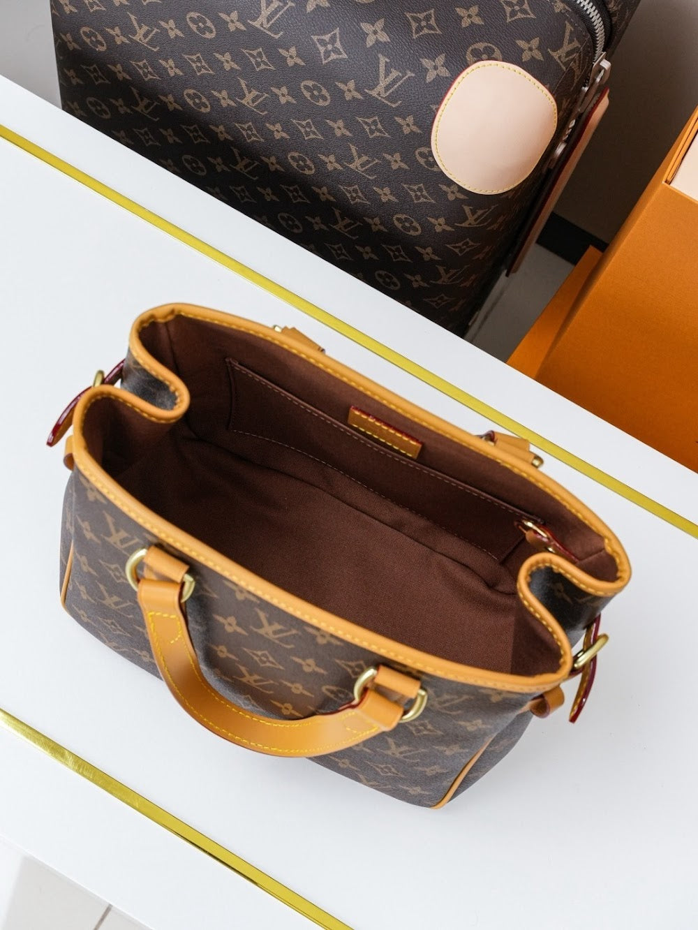 Dragons Bags ln Luxury Bag --81818