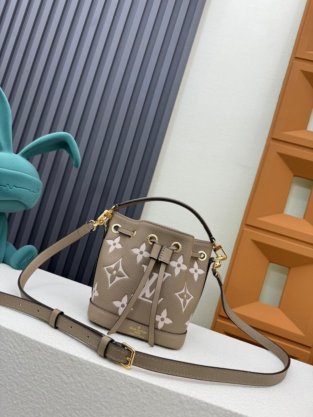 Dragons Bags ln Luxury Bag --81390
