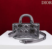 new-luxury-designer-bags-nm7597