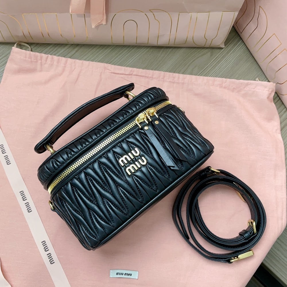 Dragons Bags Miun Miun Luxury Bag --123296