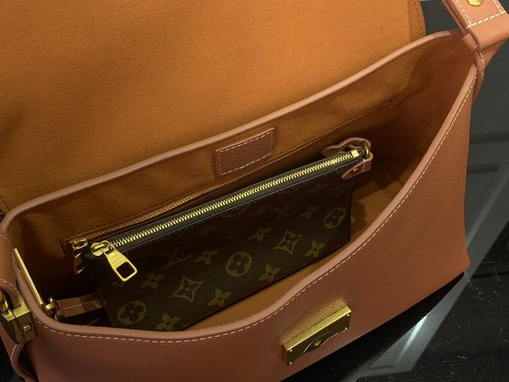 Dragons Bags ln Luxury Bag --97168