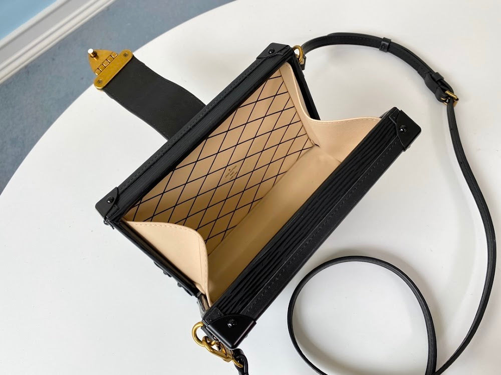 Dragons Bags ln Luxury Bag --56896