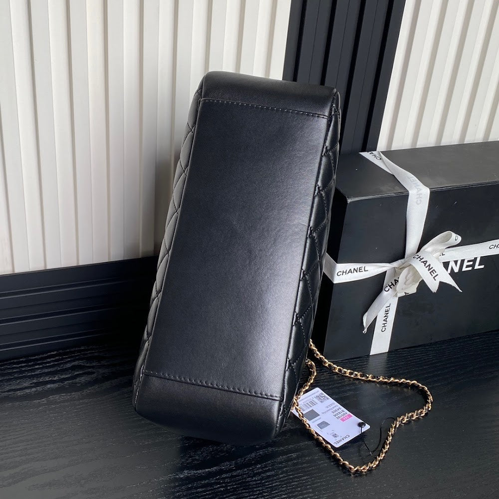 new-luxury-designer-bags-nm9490