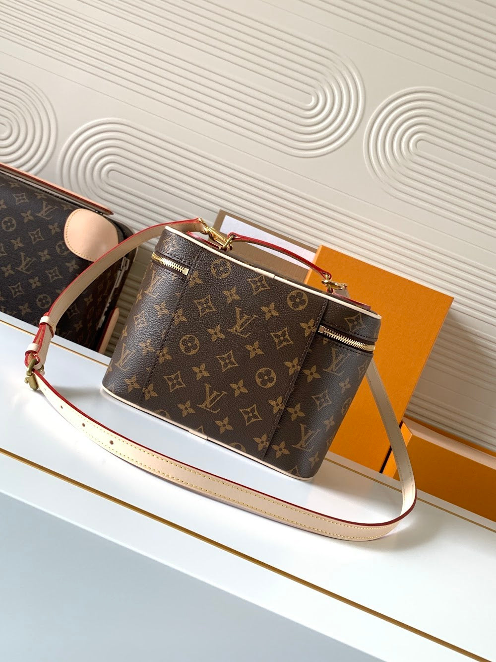 Dragons Bags ln Luxury Bag --81635
