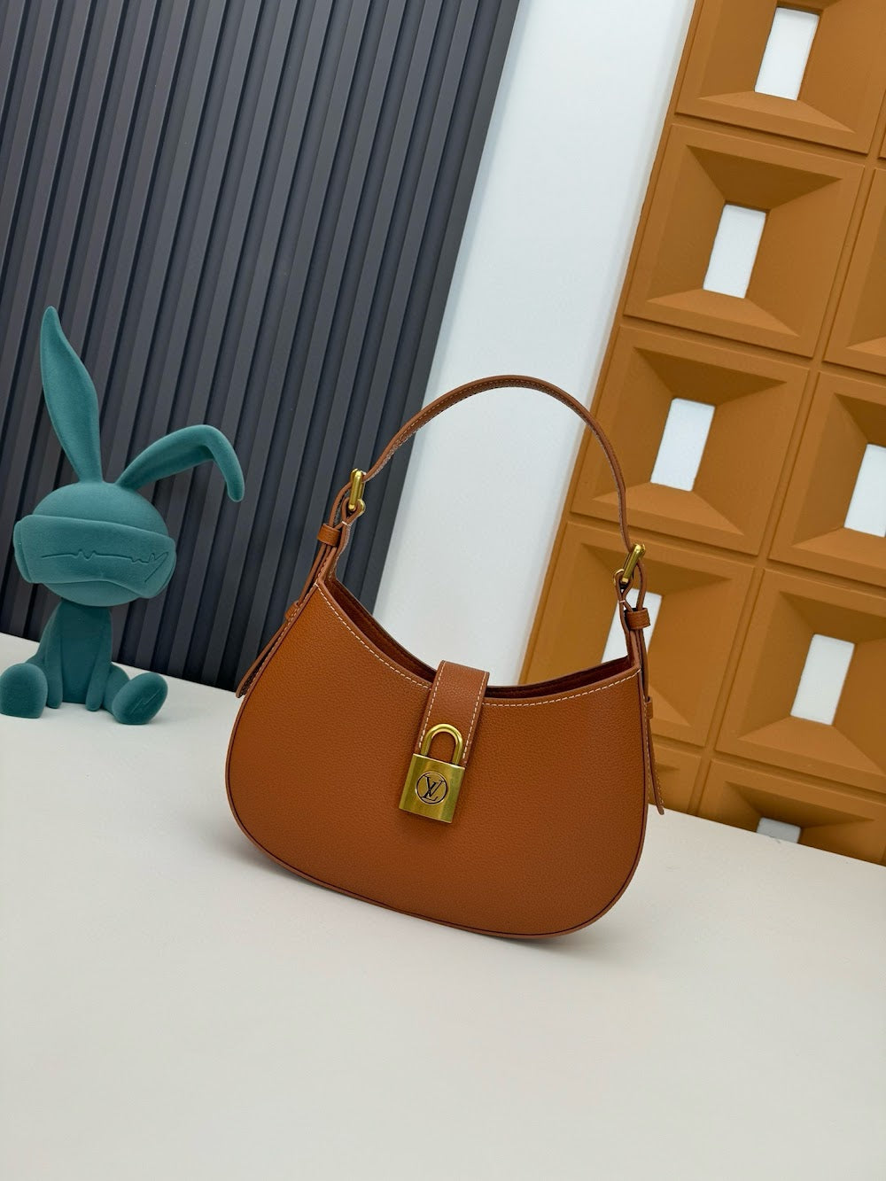 Dragons Bags ln Luxury Bag --81452