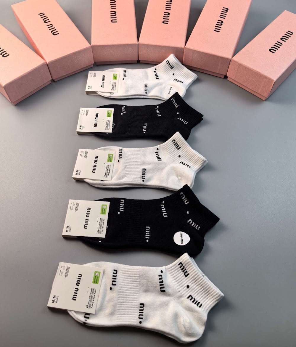 Dragons Bags Premium Luxury Socks --98466