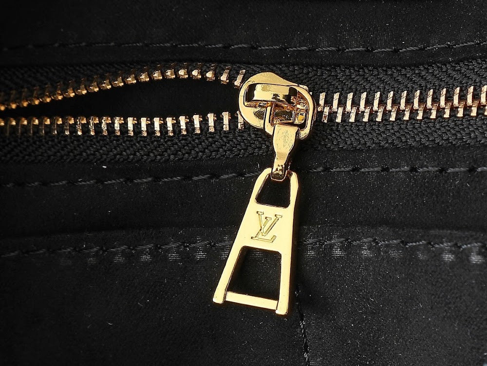 Dragons Bags ln Luxury Bag --76444