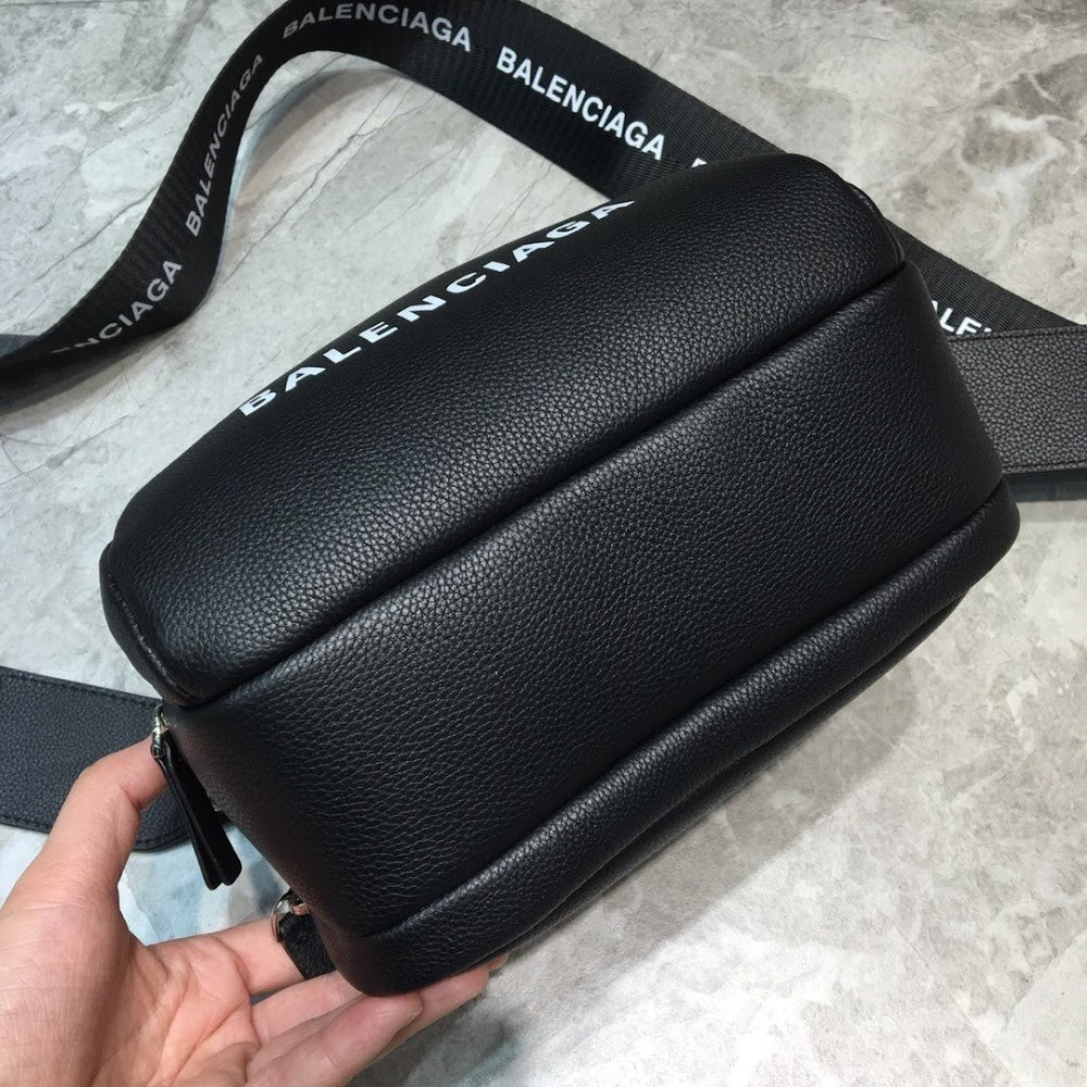 new-luxury-designer-bags-nm10850
