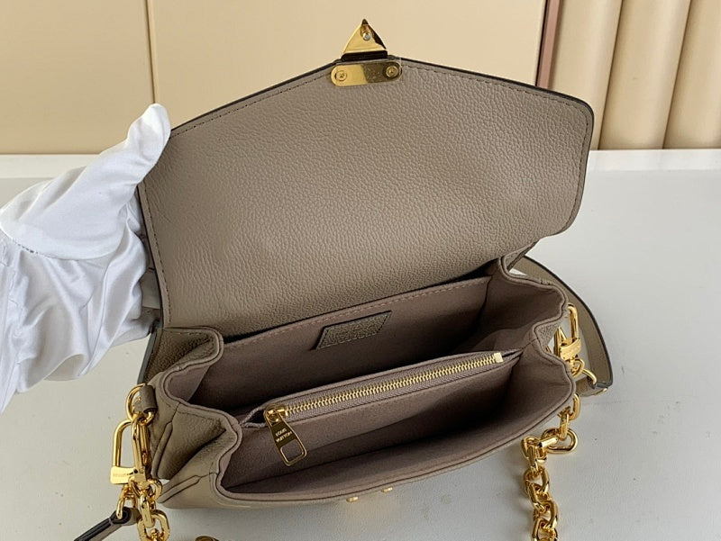 Dragons Bags ln Luxury Bag --58259