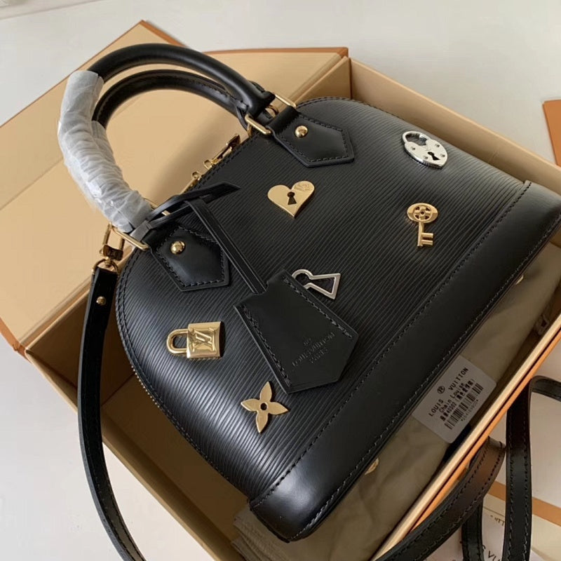 Dragons Bags ln Luxury Bag --60738