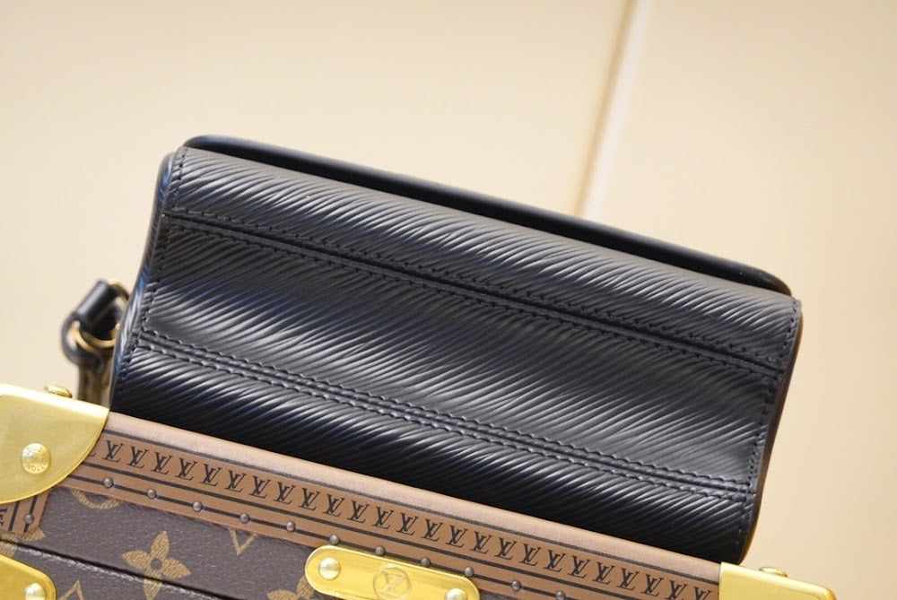 Dragons Bags ln Luxury Bag --66495