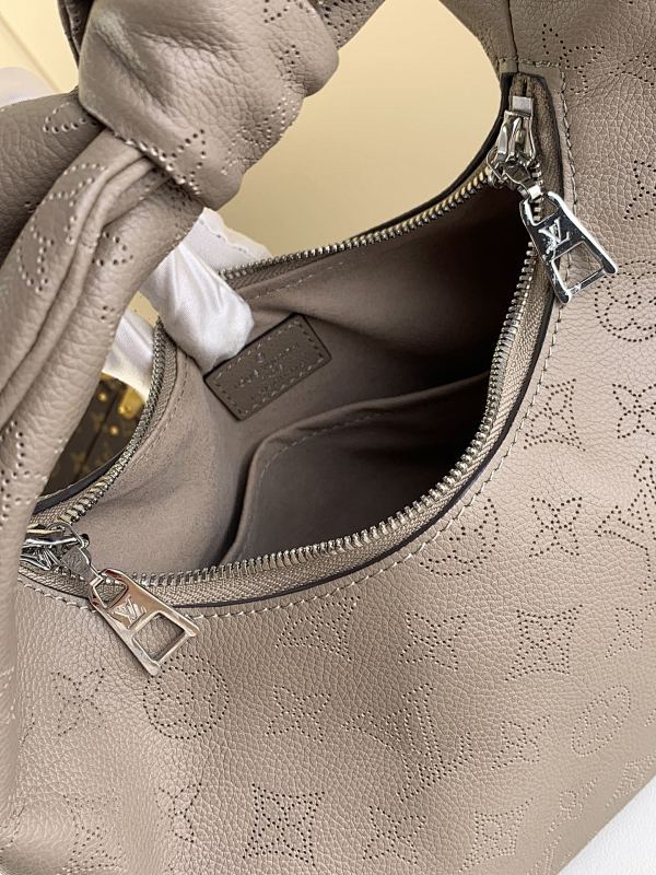 Dragons Bags ln Luxury Bag --61139