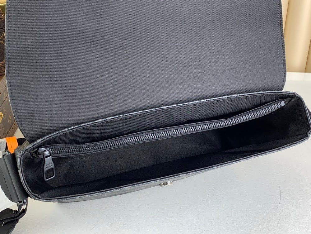 Dragons Bags ln Luxury Bag --68547