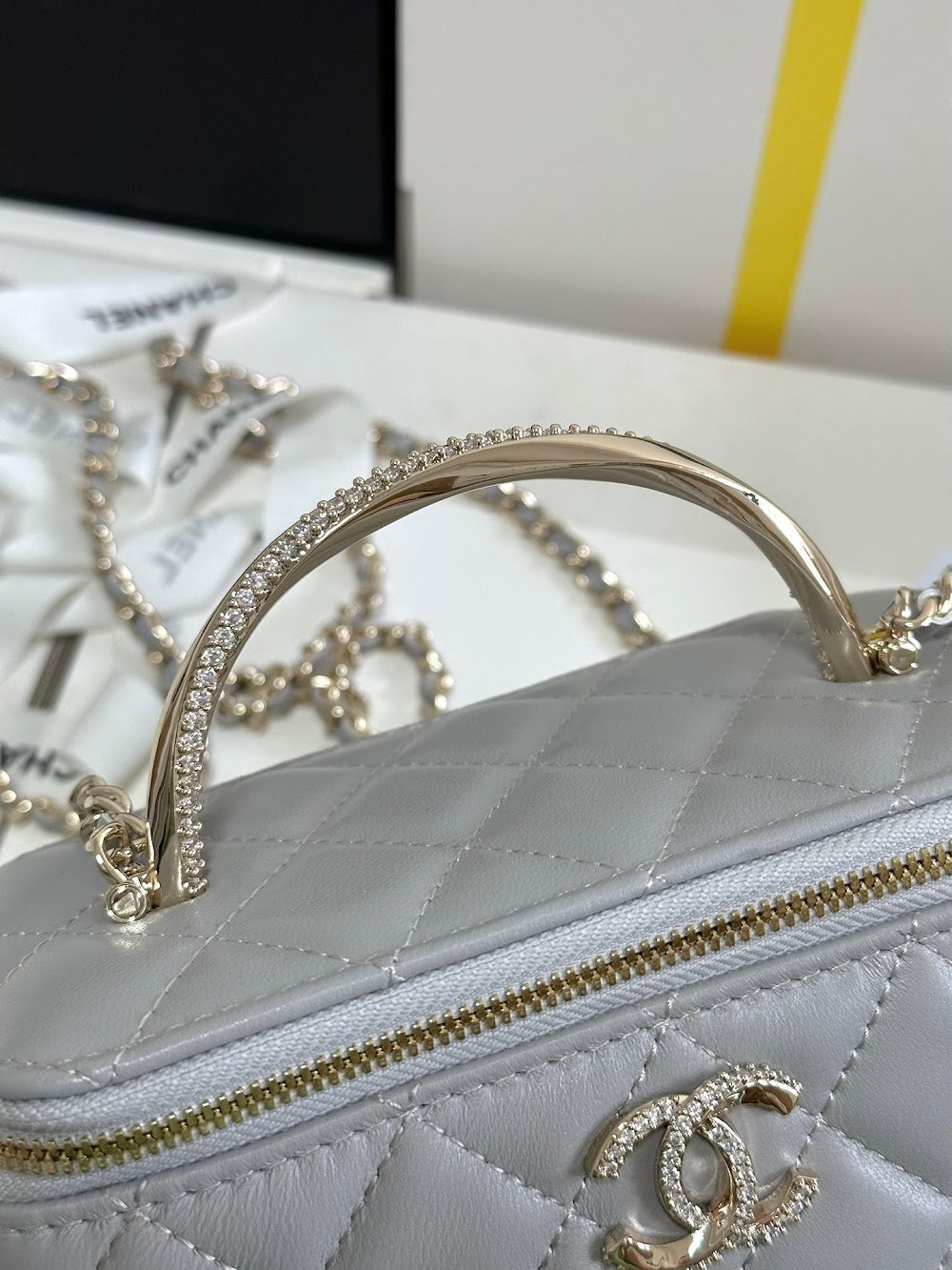new-luxury-designer-bags-nm9551