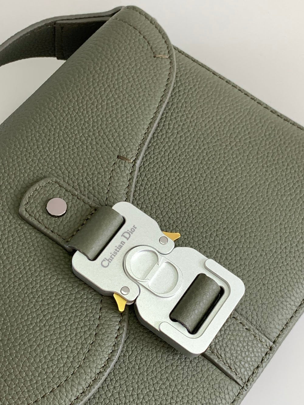 Dragons BagsDiorn Luxury Bag --116008
