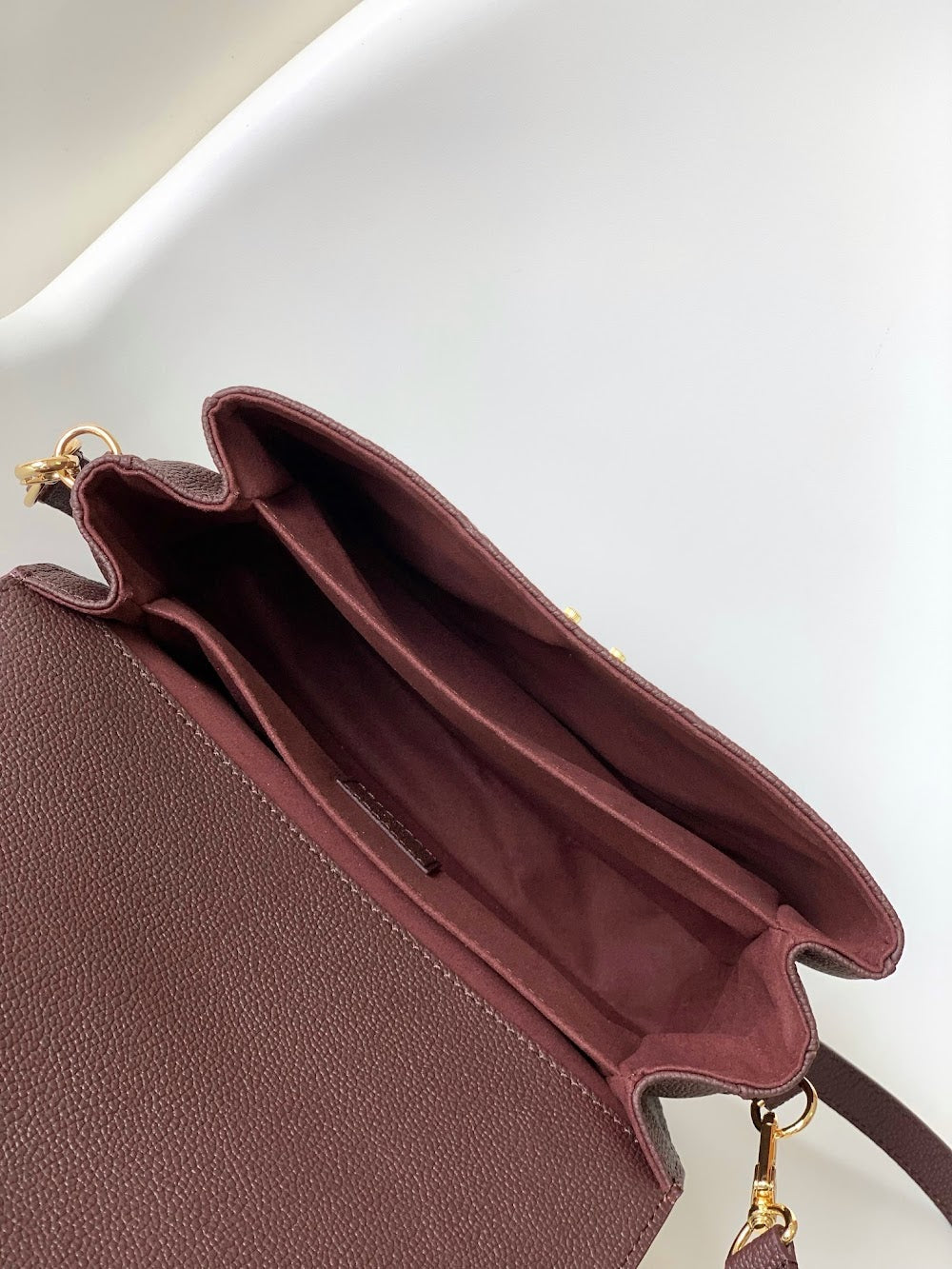 Dragons Bags ln Luxury Bag --81862