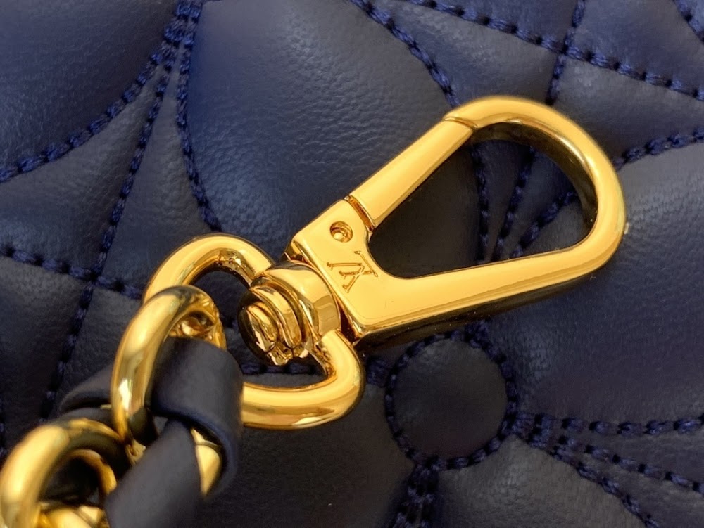 Dragons Bags ln Luxury Bag --96709