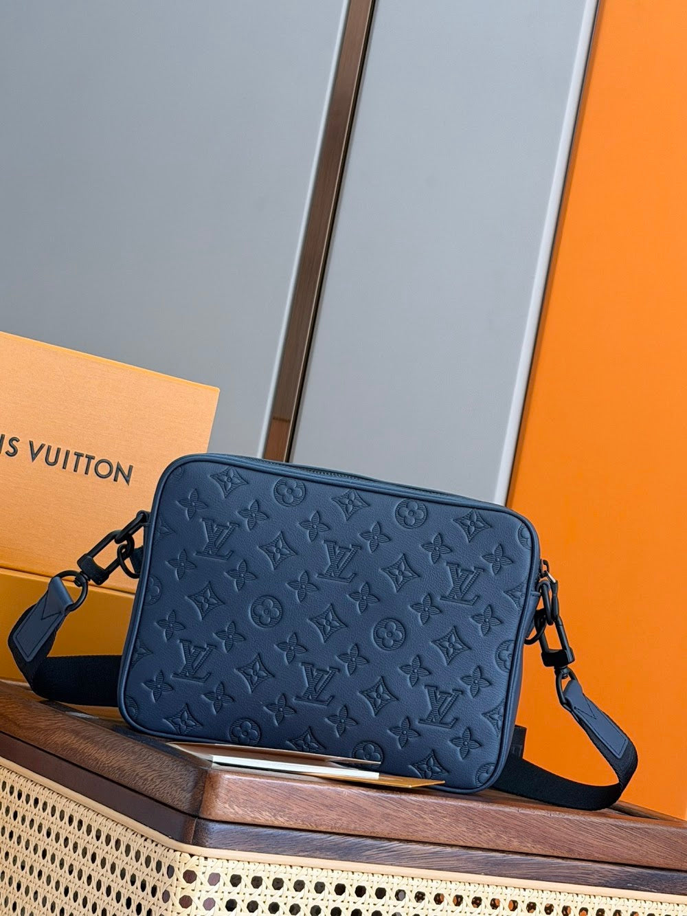 Dragons Bags ln Luxury Bag --71656