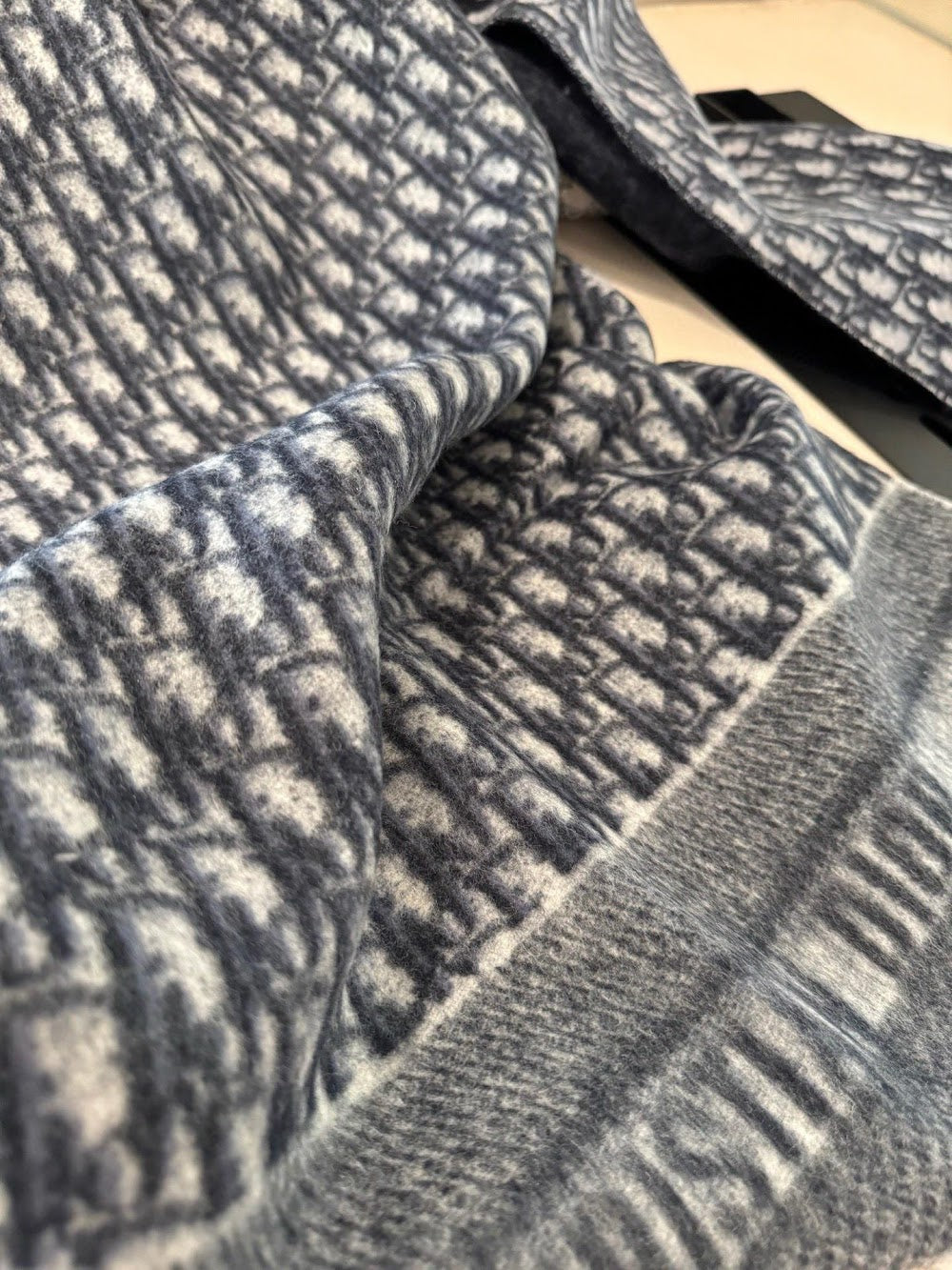 Dragons Bags Premium Designer Scarf --99241