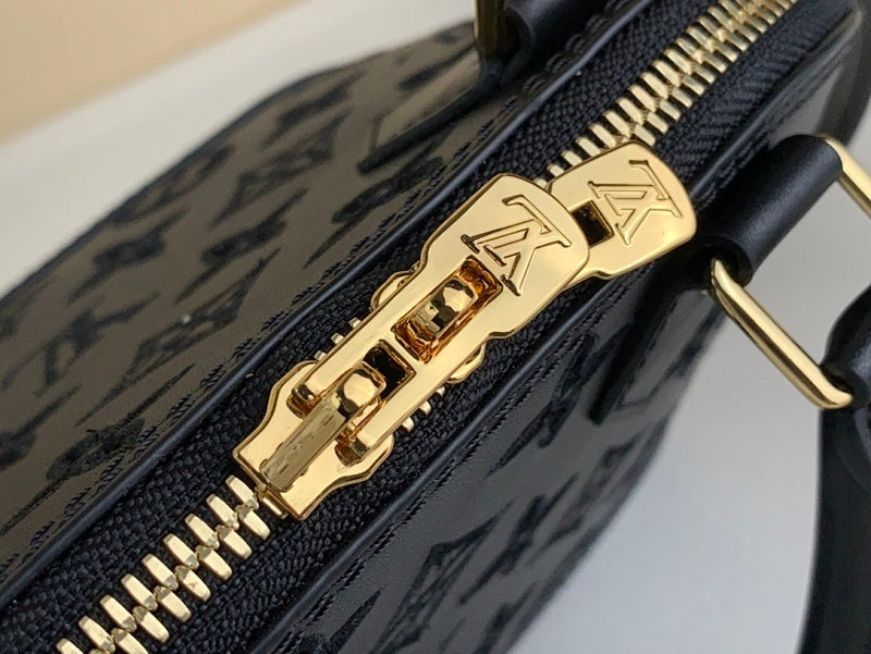 Dragons Bags ln Luxury Bag --61774