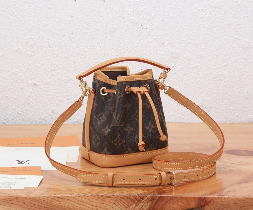 Dragons Bags ln Luxury Bag --97242