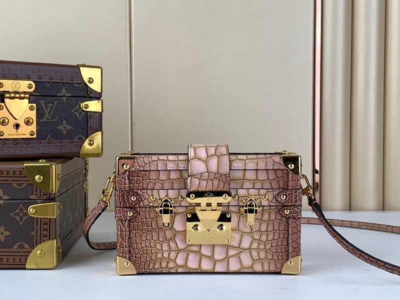 Dragons Bags ln Luxury Bag --61791