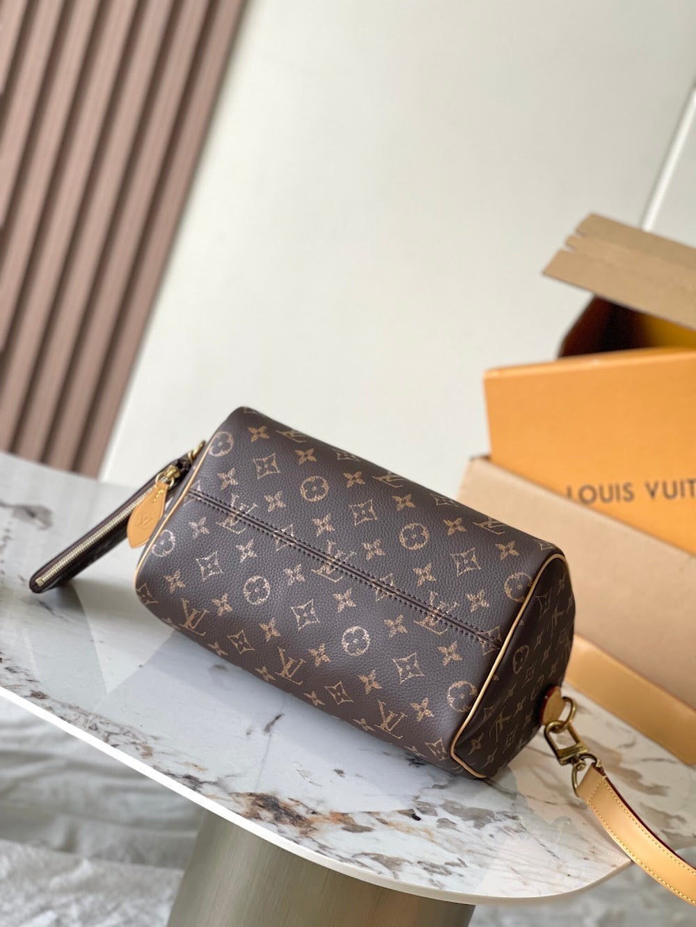 Dragons Bags ln Luxury Bag --97307