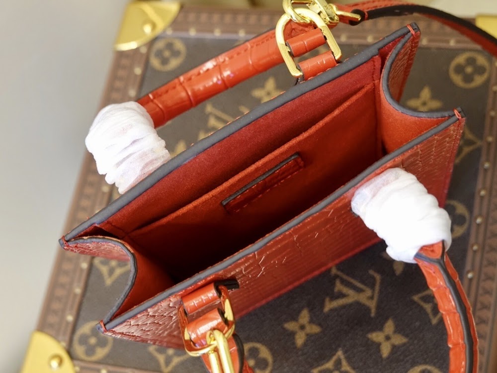 Dragons Bags ln Luxury Bag --60256