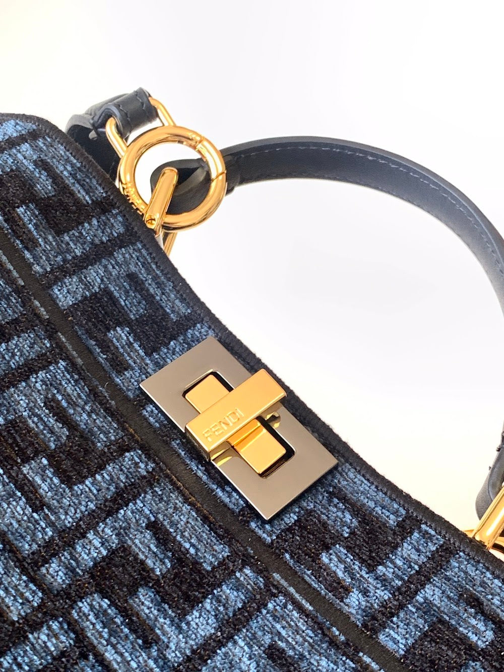 new-designer-premium-bags-nm15166
