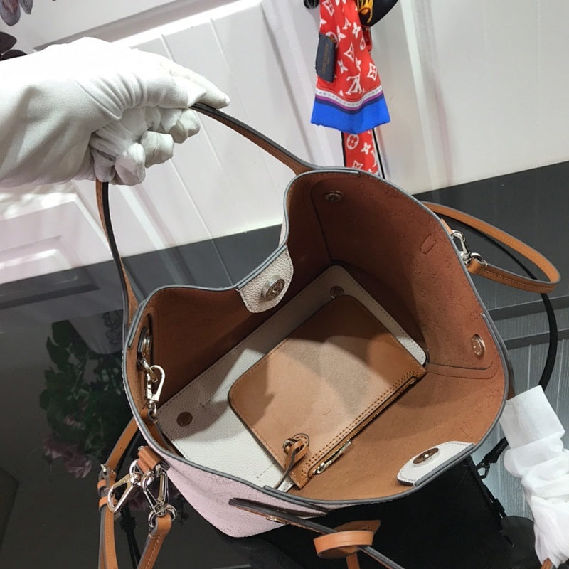 Dragons Bags ln Luxury Bag --59911