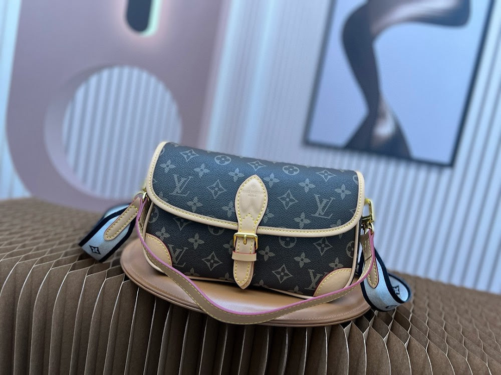 Dragons Bags ln Luxury Bag --81430